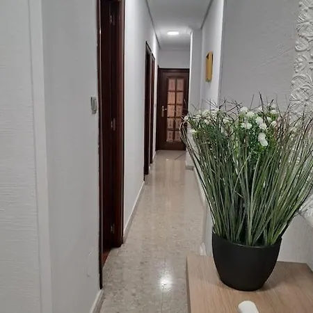 Alojamiento Comercio. Jaén Exterior foto