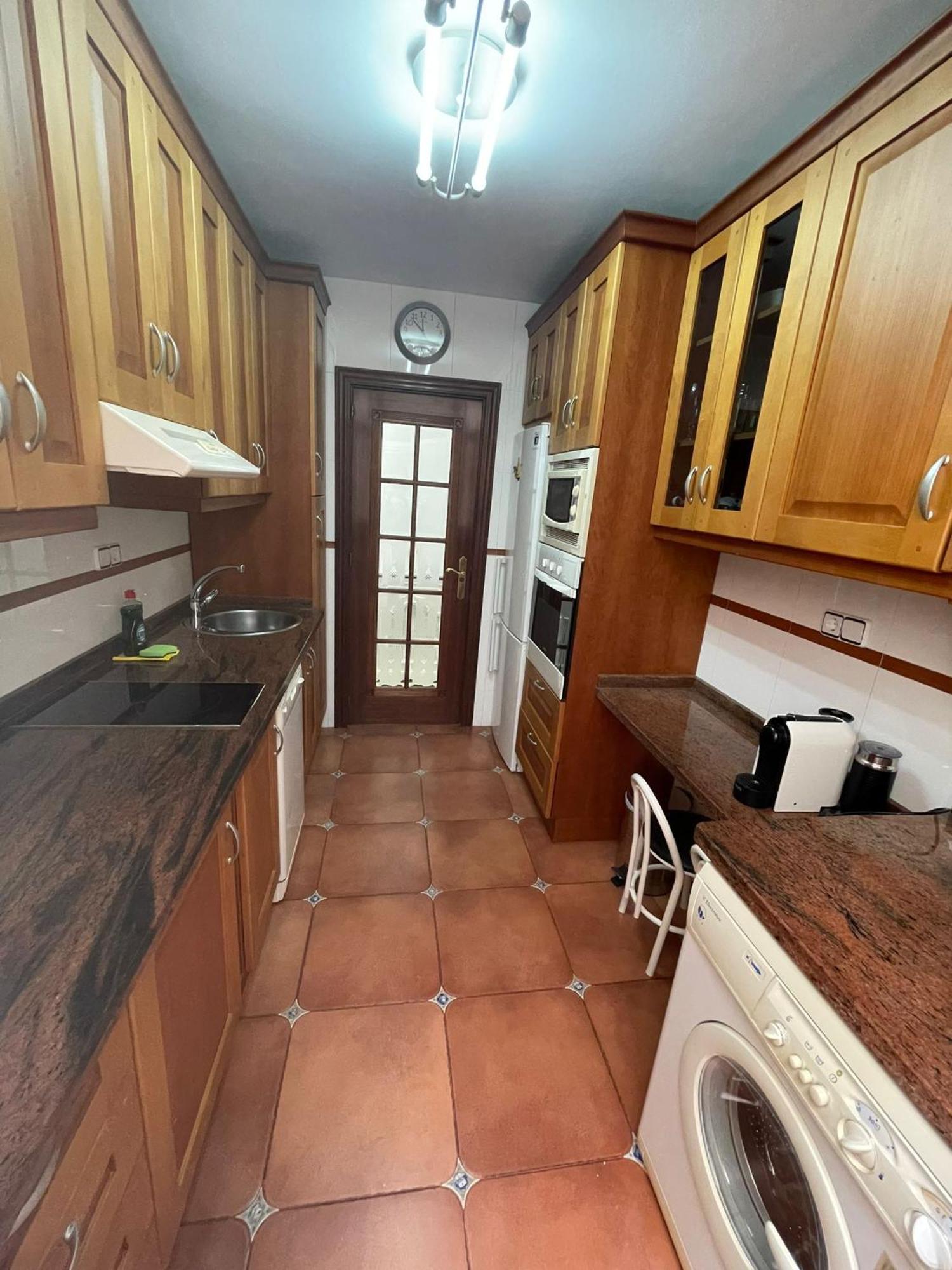 Comercio. Appartement Jaén